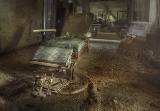 abandonedmanor